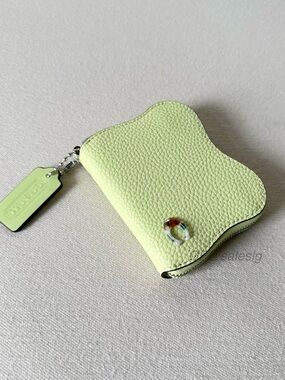 NWT Coachtopia Zip Around Wallet
Coachtopia Leather Silver/Pale Lime Green CQ864